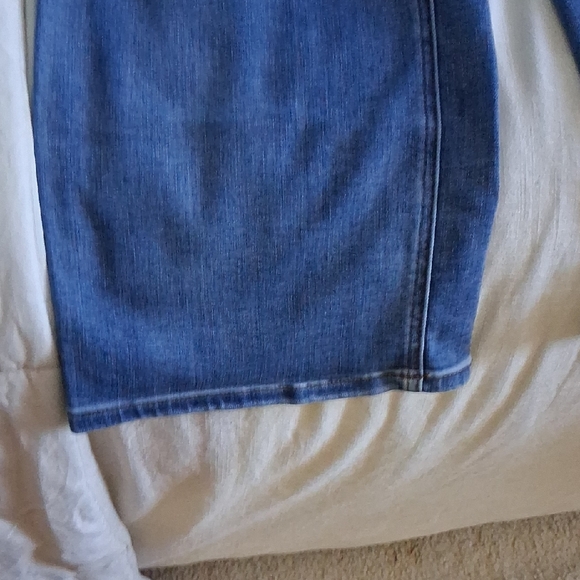 Judy Blue Classic Denim Jeans - Picture 3 of 5